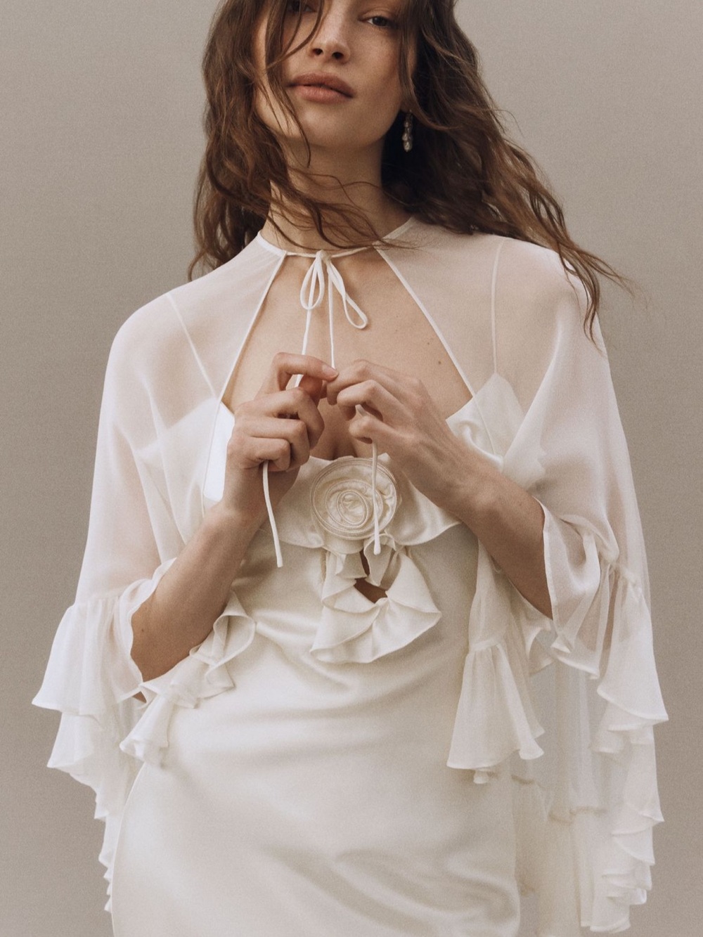 De La Vali ESPERANZA LONG DRESS IN IVORY SILK SATIN with Cape